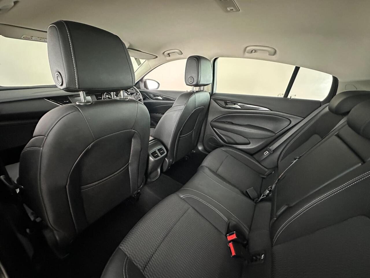 Vauxhall Insignia VN21XVA