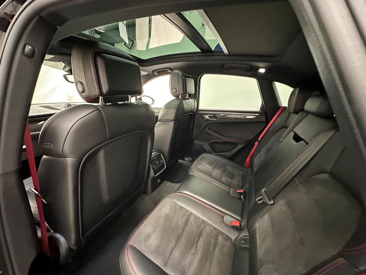 Porsche Macan WM66DZS