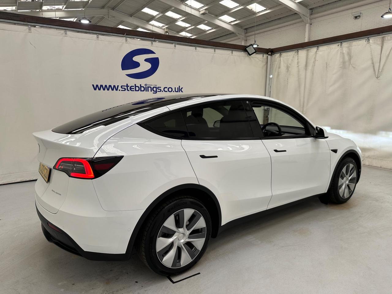 Tesla Model Y AJ22CZU