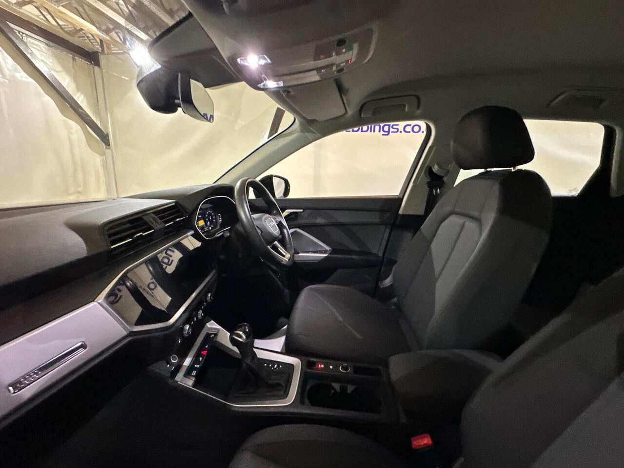 Audi Q3 MW22OVR