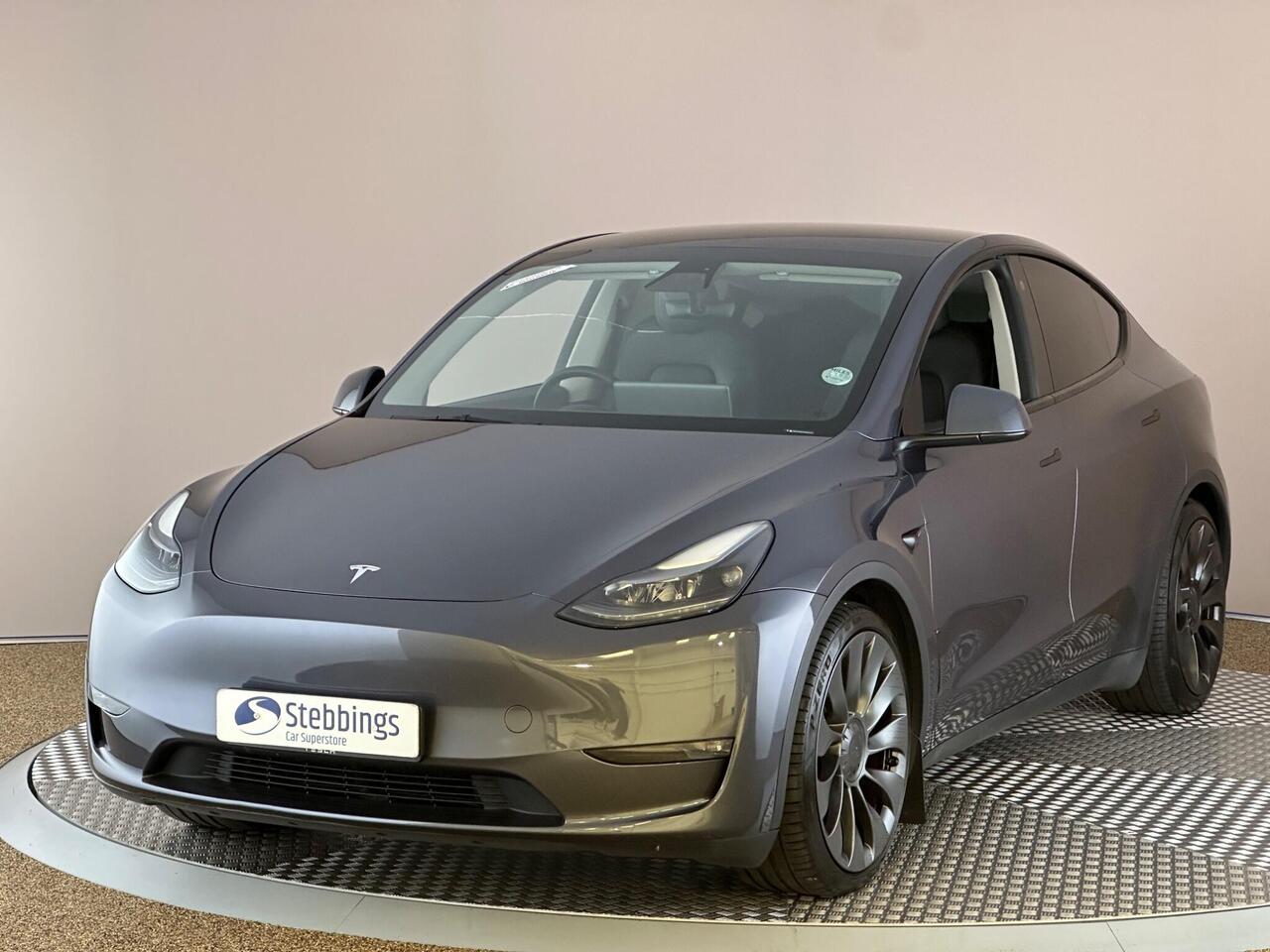 Tesla Model Y NL23XBN