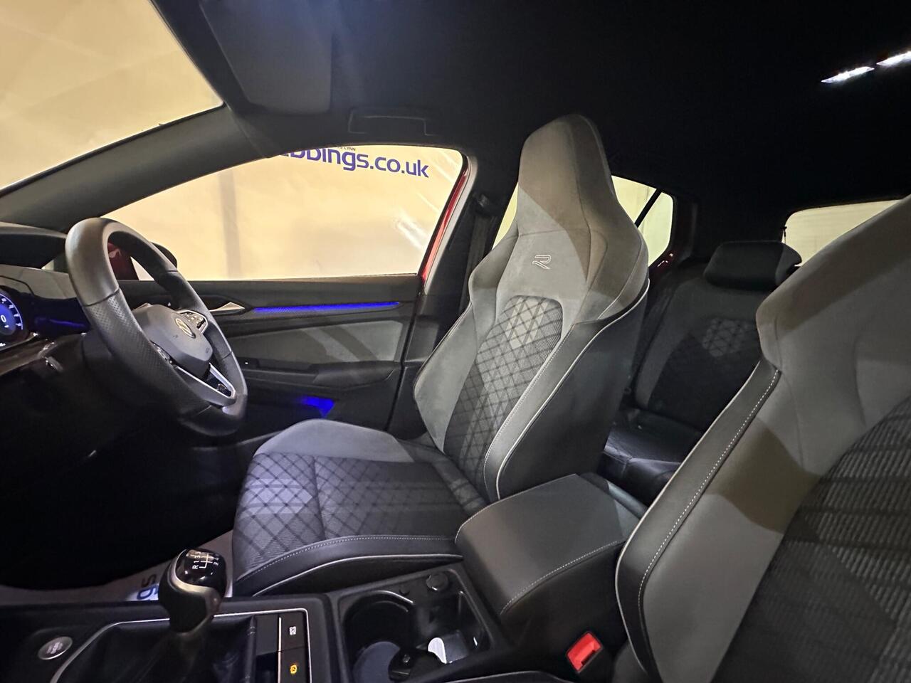 Volkswagen Golf AO22OUP