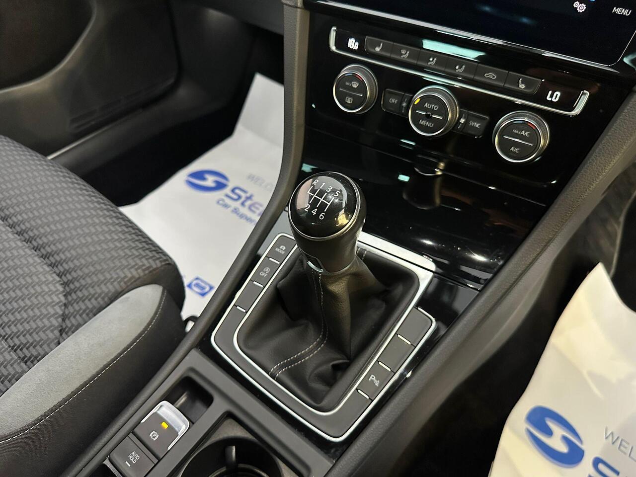 Volkswagen Golf SM69RDY