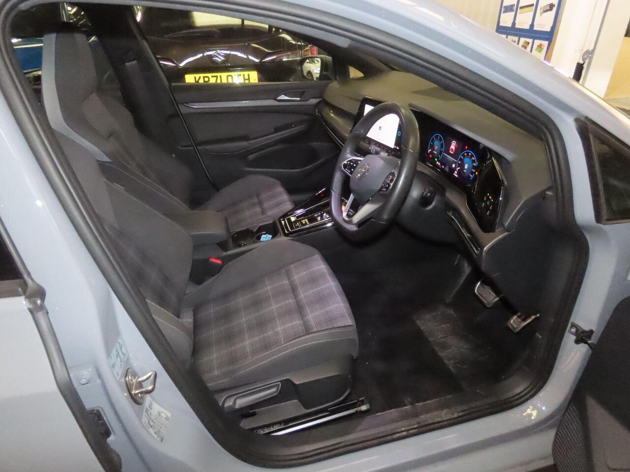 Volkswagen Golf YC73VTY