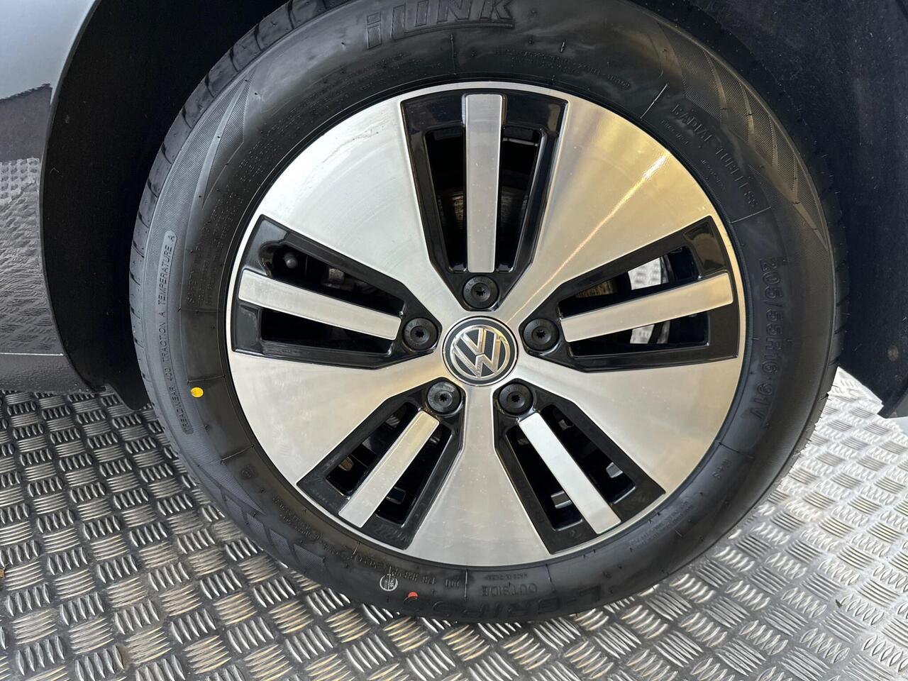 Volkswagen e-Golf SH19YMK