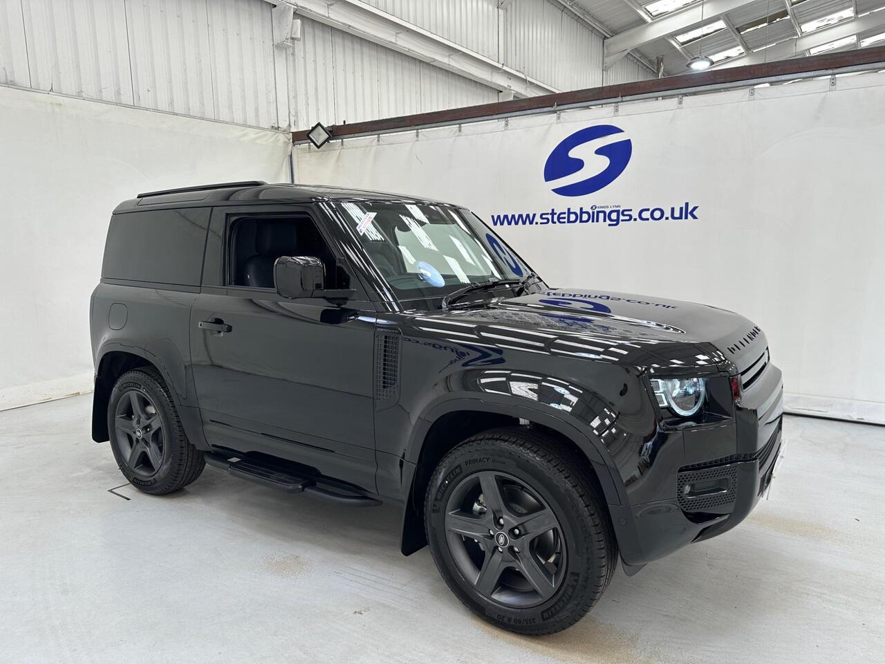 Land Rover Defender 90 HK25JCO