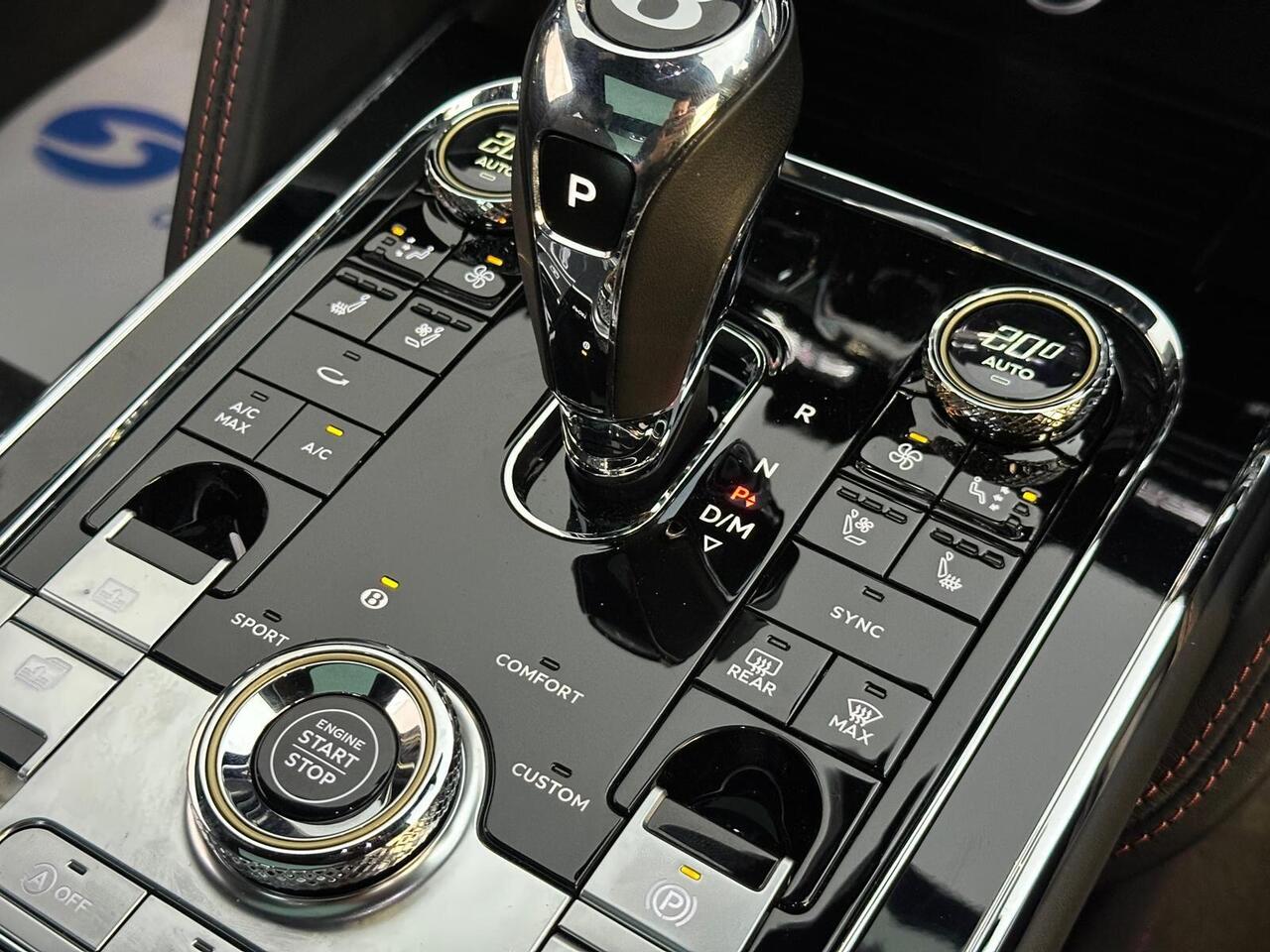 Bentley Flying Spur SN71VZD