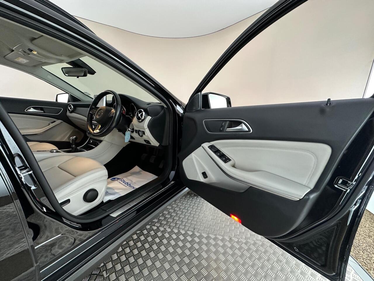 Mercedes-Benz GLA SR68KBZ