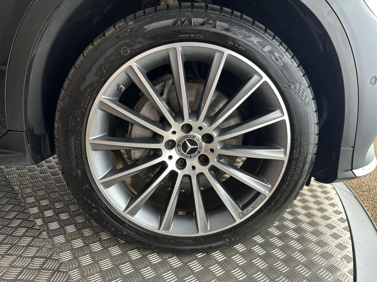 Mercedes-Benz GLC PJ67VXU