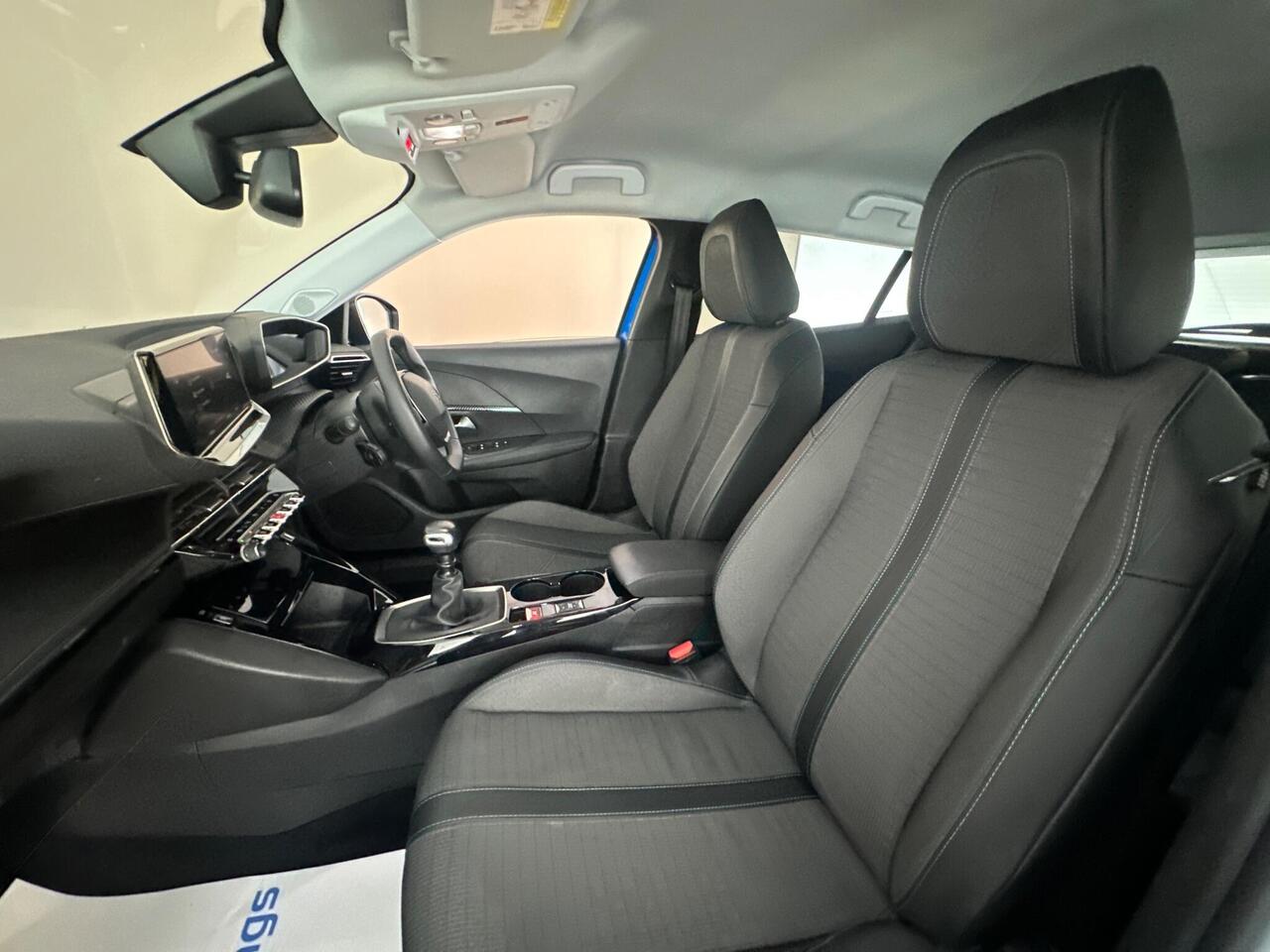 Peugeot 2008 GD71XSR