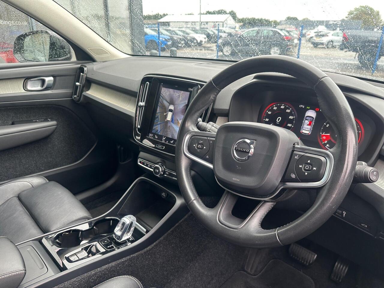 Volvo XC40 HG68LNK