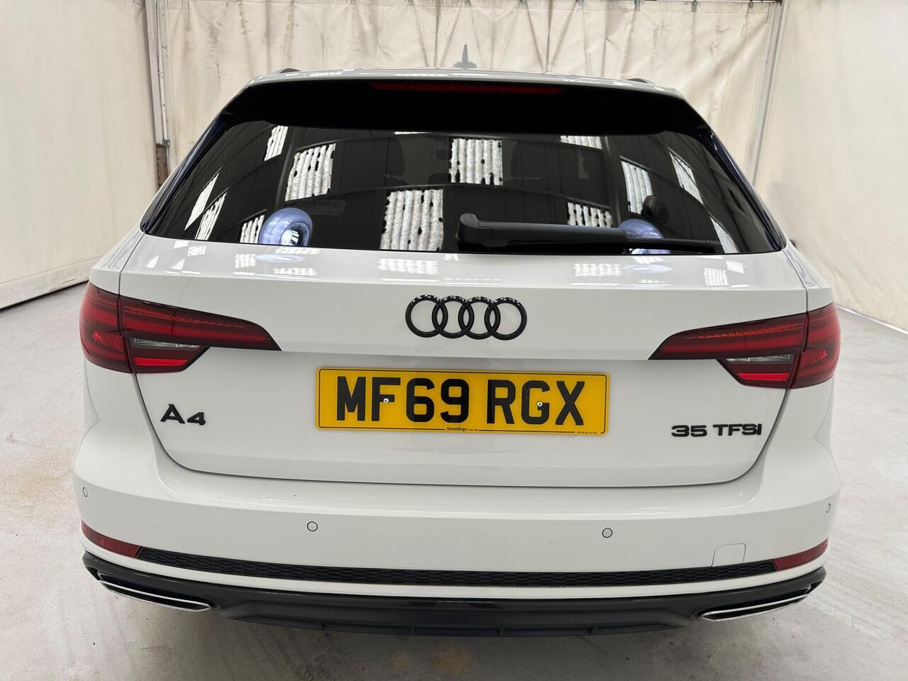 Audi A4 Avant MF69RGX