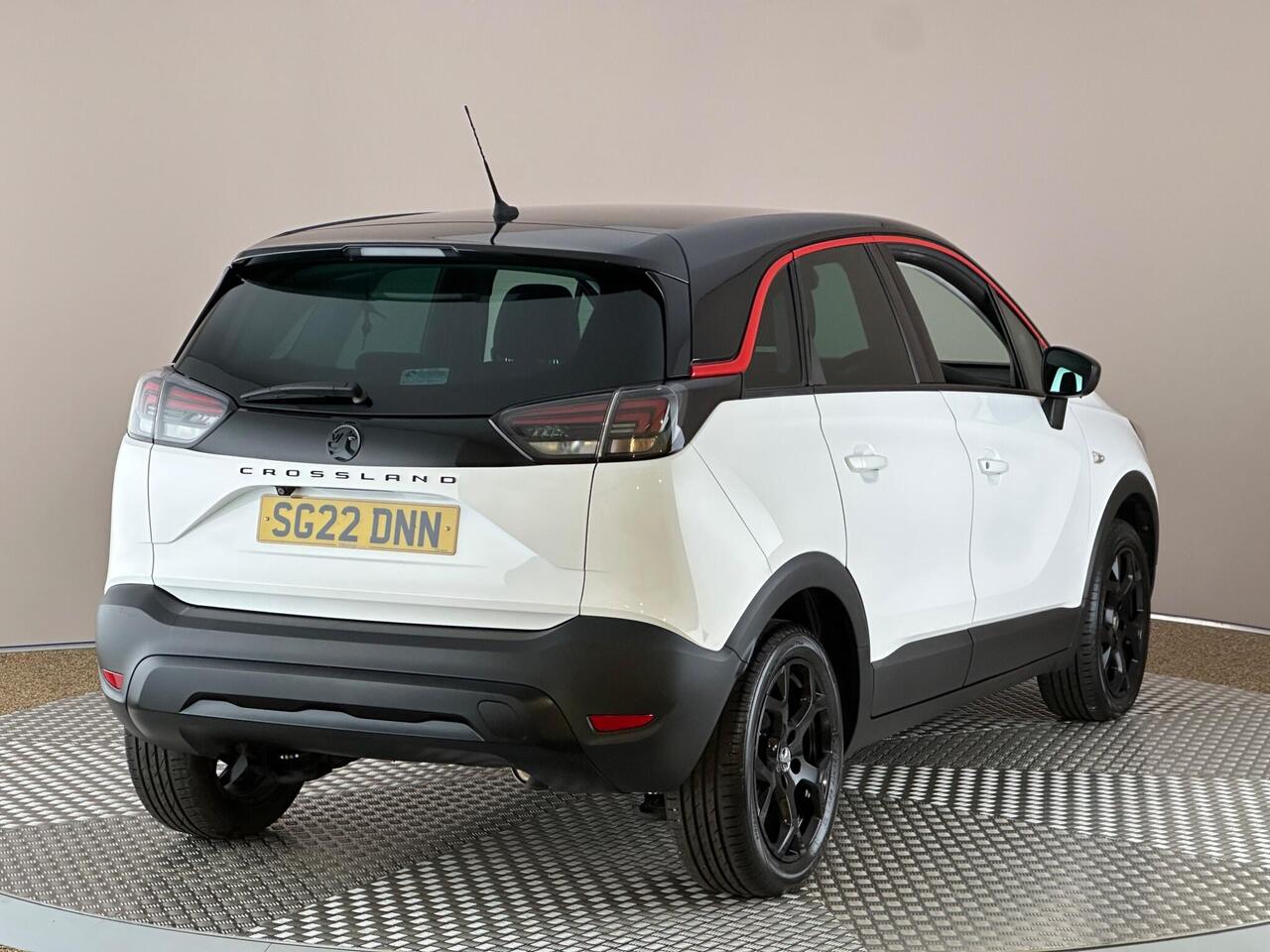 Vauxhall Crossland SG22DNN
