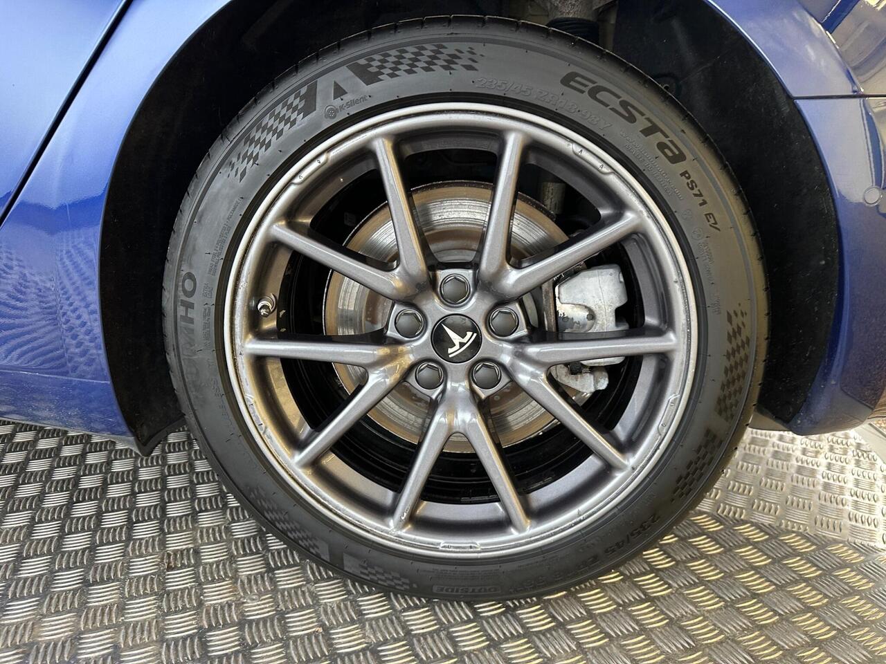 Tesla Model 3 GJ69FKO