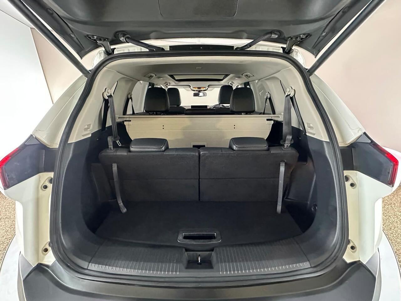 Nissan X-Trail DY73YZN