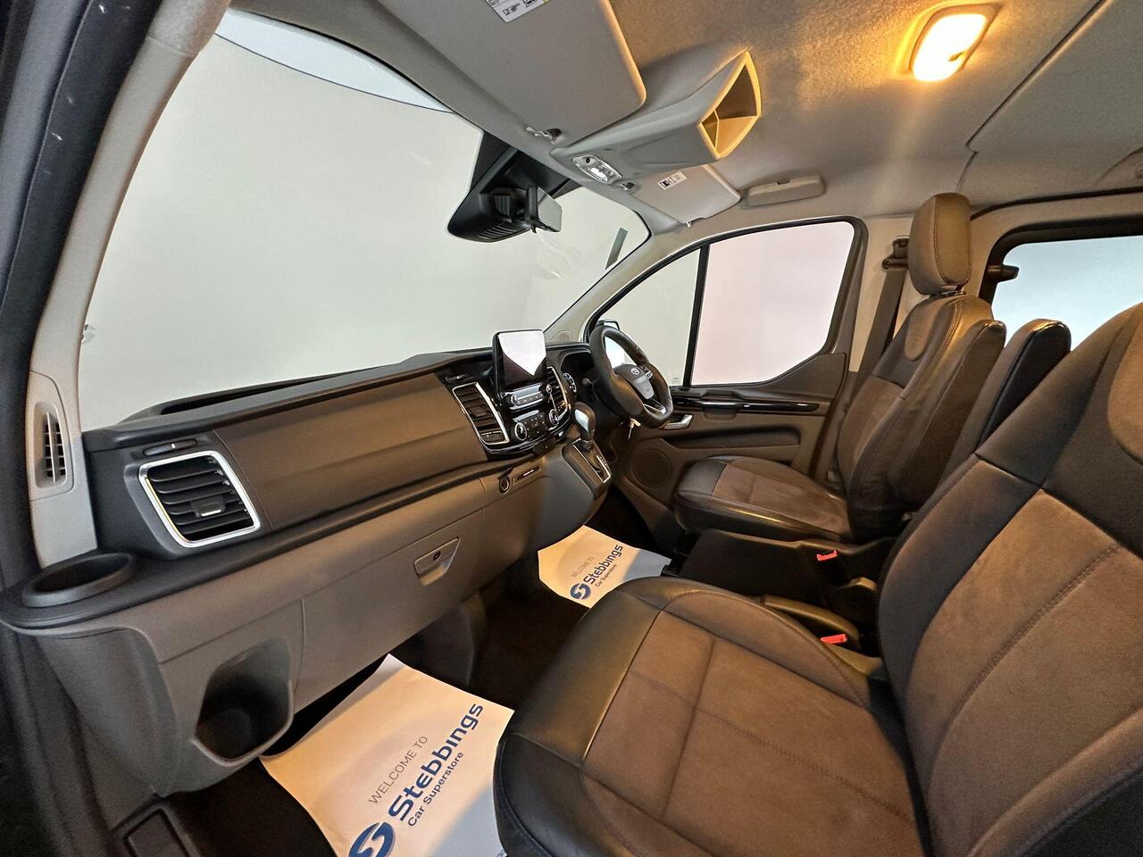 Ford Transit Custom OV72AVG