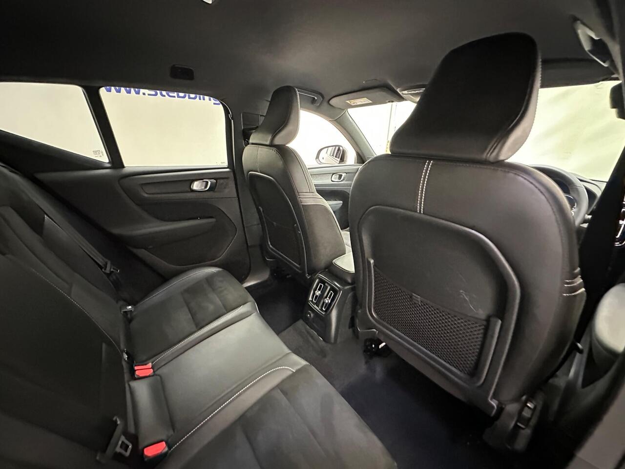 Volvo XC40 YT22VKE