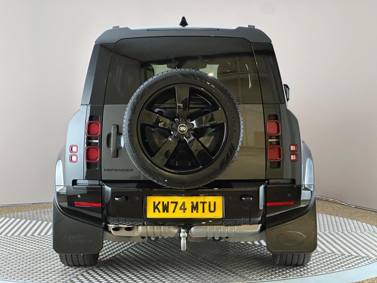 Land Rover Defender 110 KW74MTU