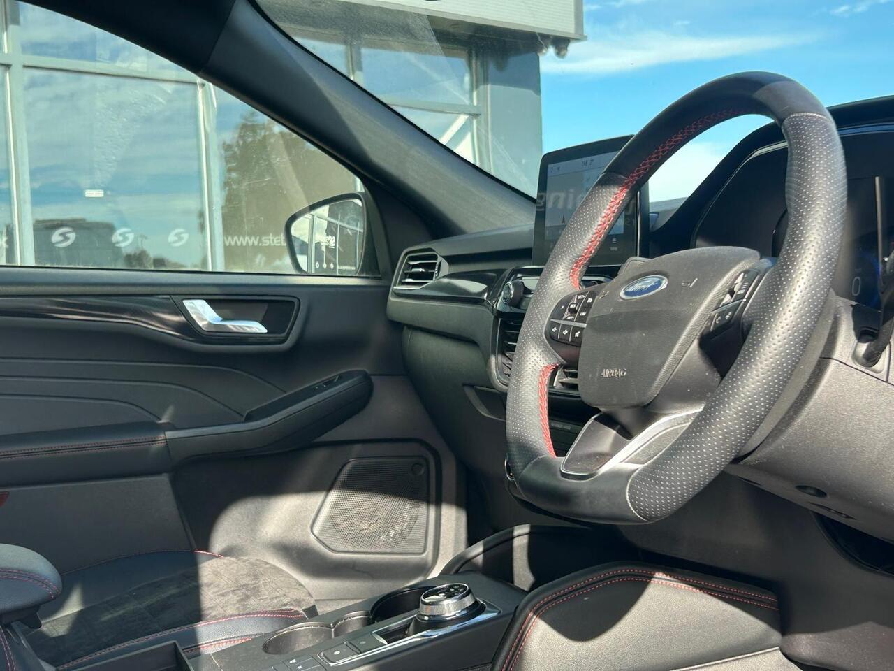 Ford Kuga PJ72YDX