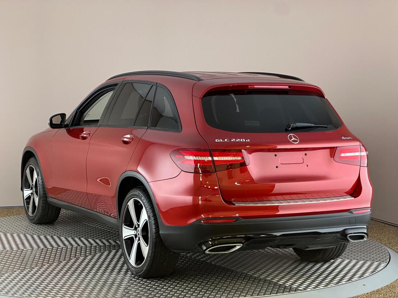Mercedes-Benz GLC YM19PNO