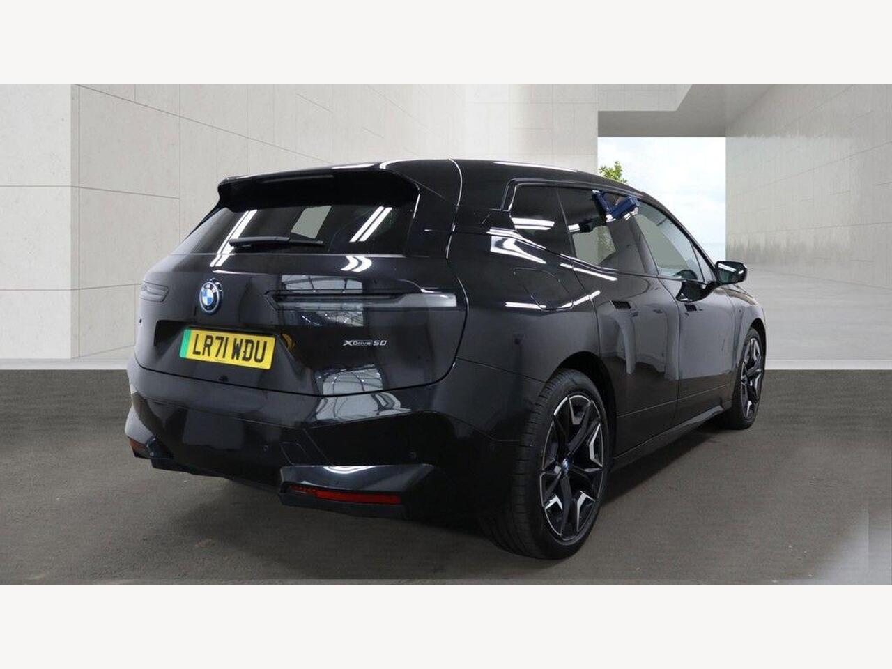BMW iX LR71WDU