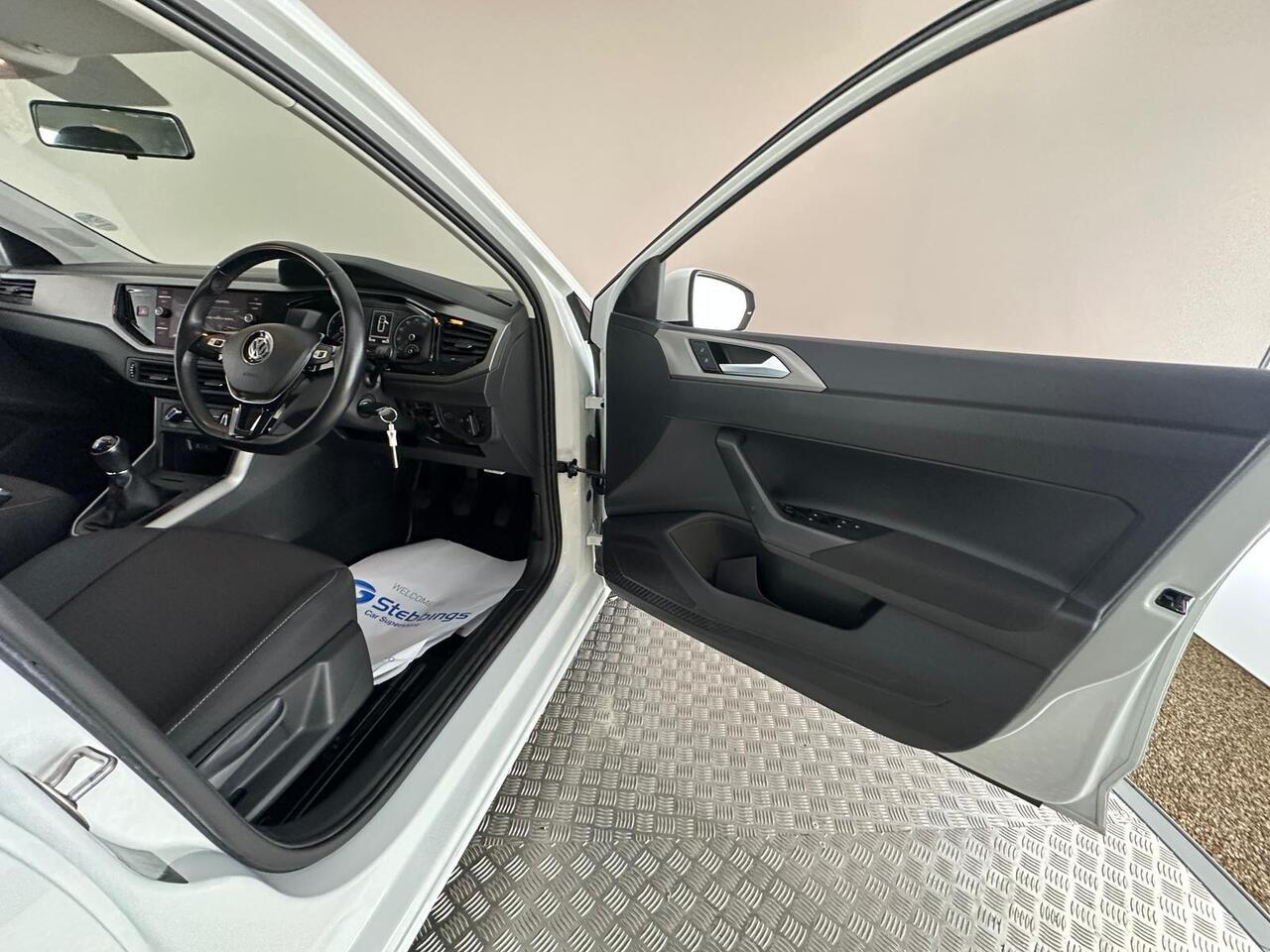 Volkswagen Polo AW19CXP