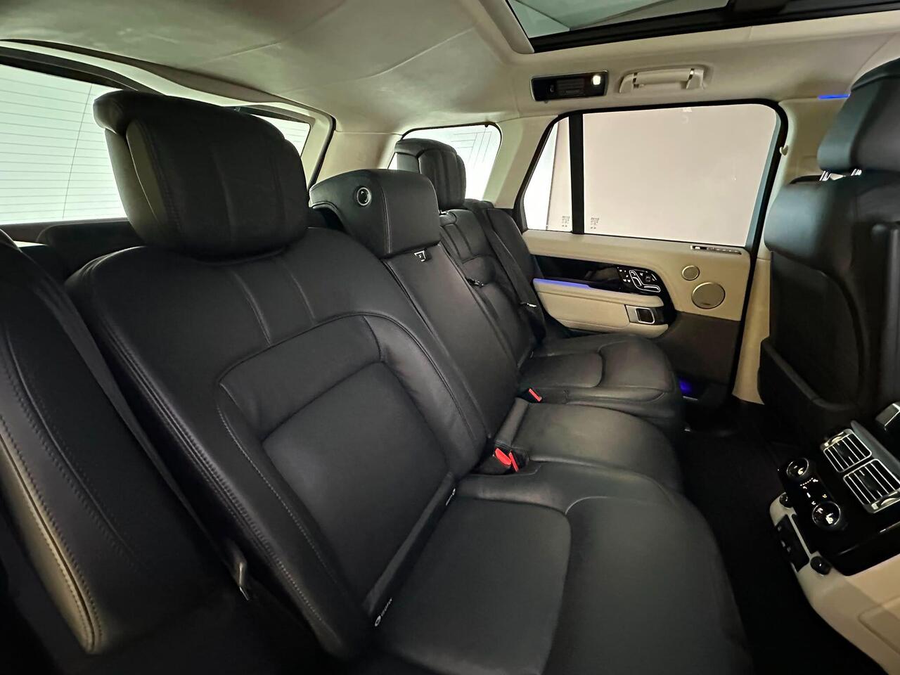 Land Rover Range Rover KV68HUY