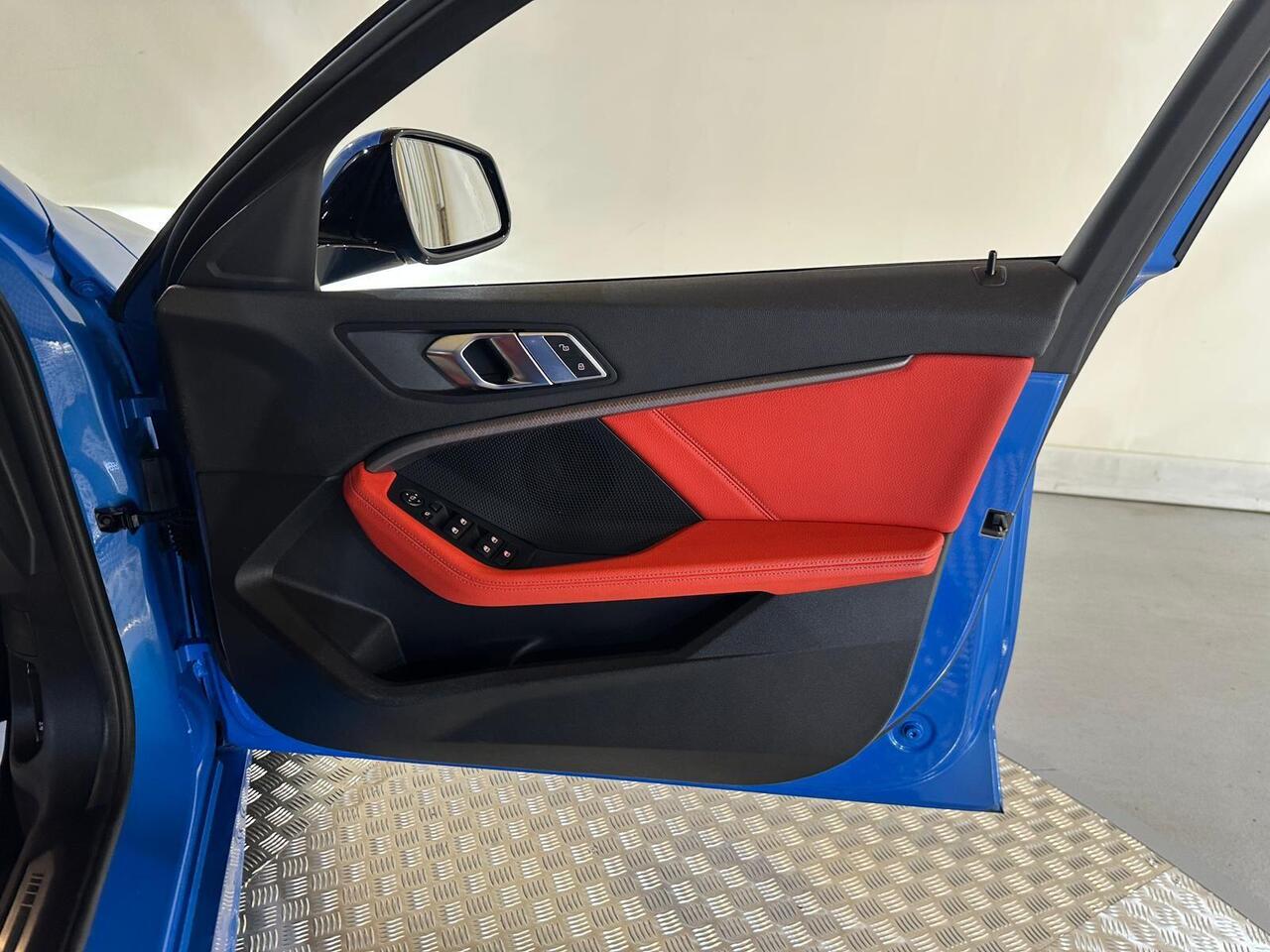BMW 1 Series SM69JXC