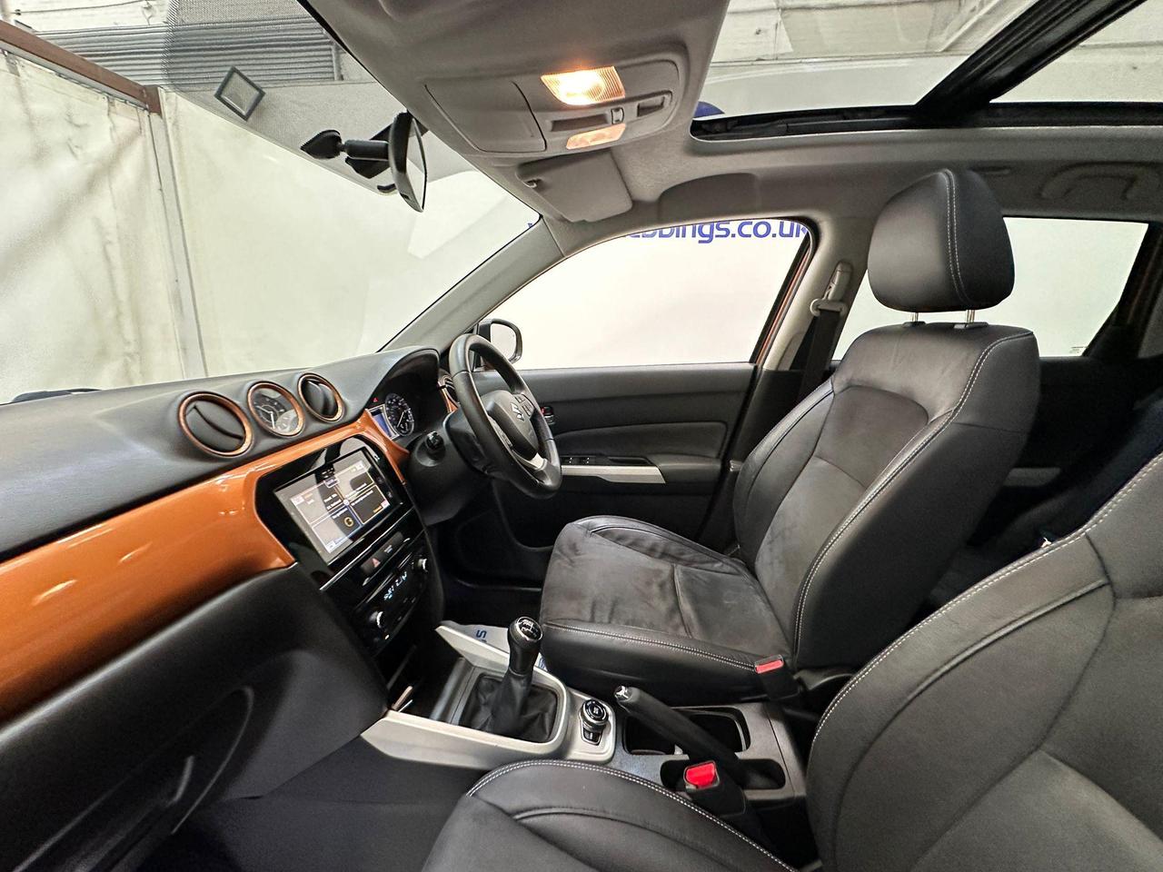 Suzuki Vitara YH16WND