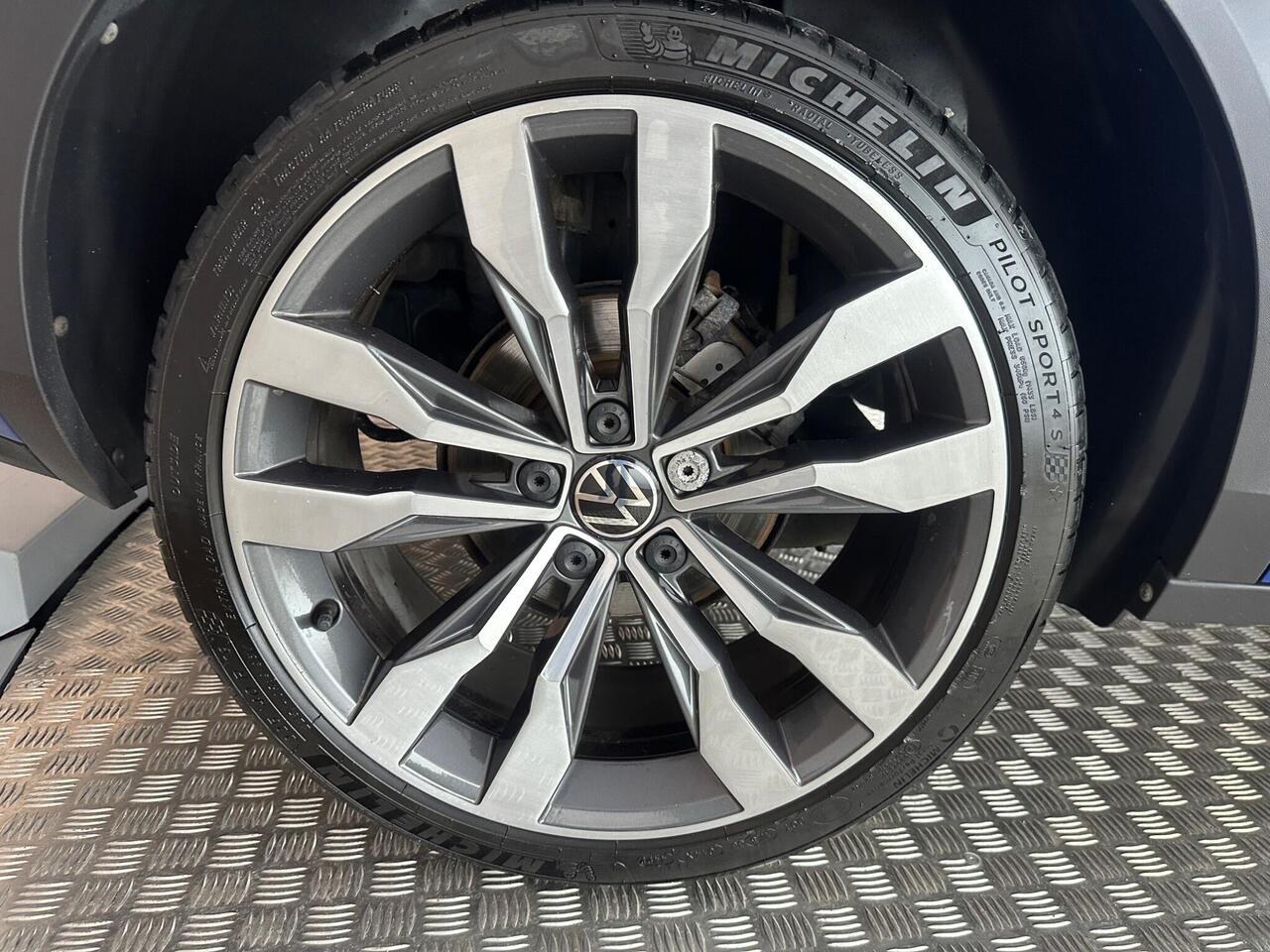 Volkswagen T-Roc VE71FXT