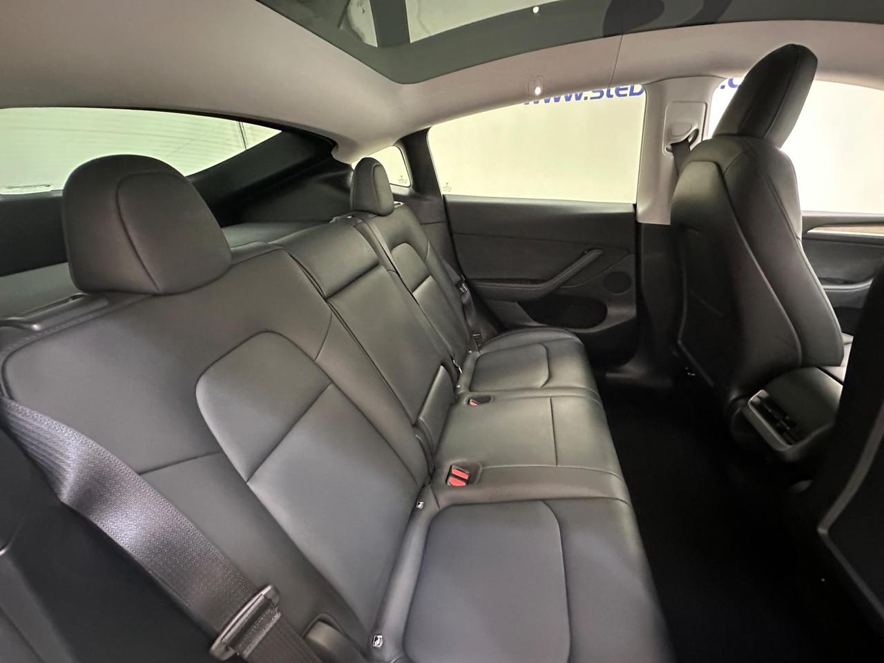 Tesla Model Y AJ22CZU