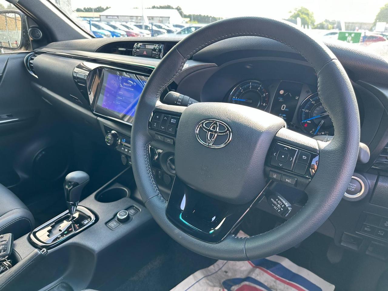 Toyota Hilux H11LUX