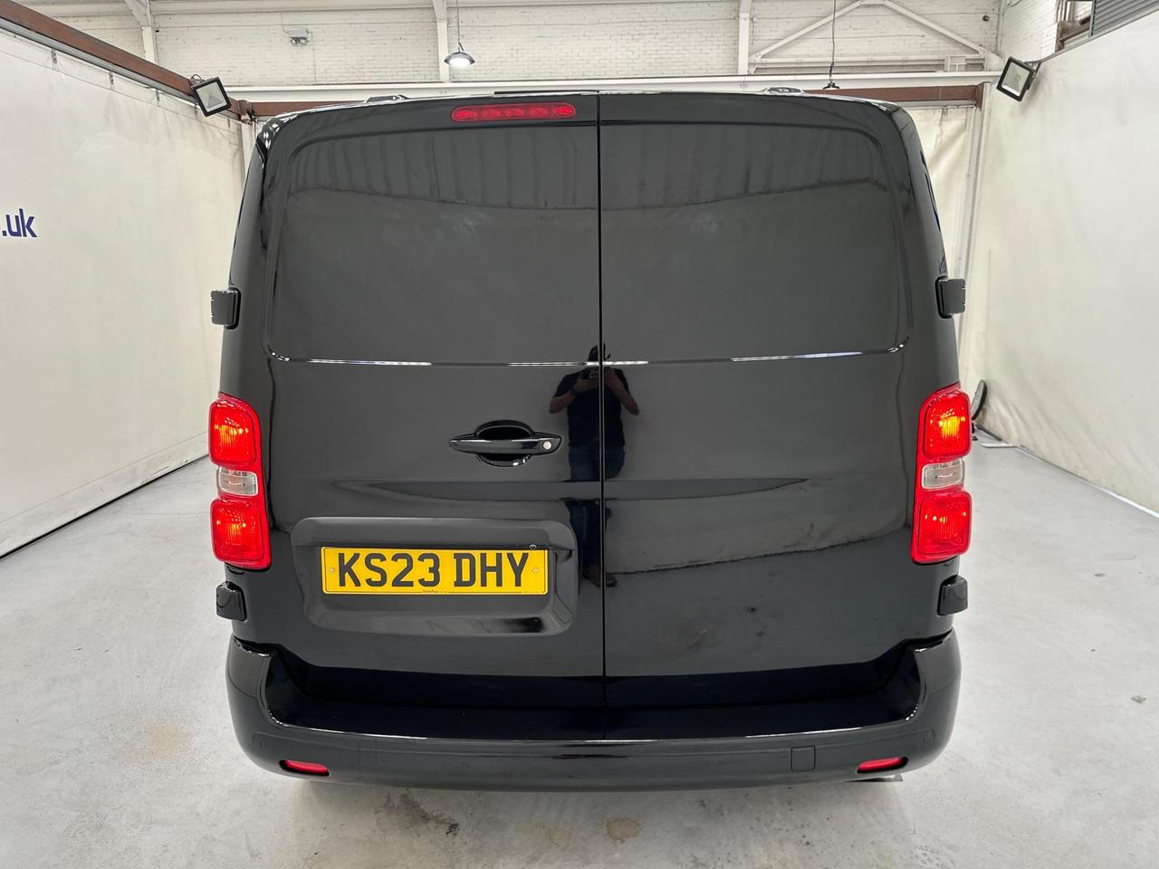 Vauxhall Vivaro KS23DHY