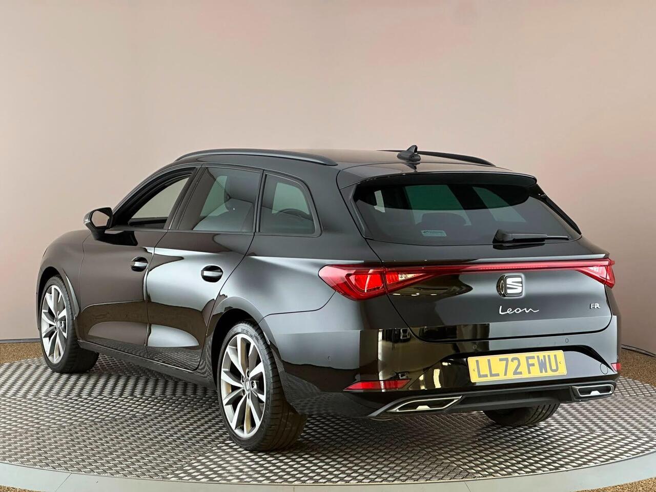 SEAT Leon LL72FWU
