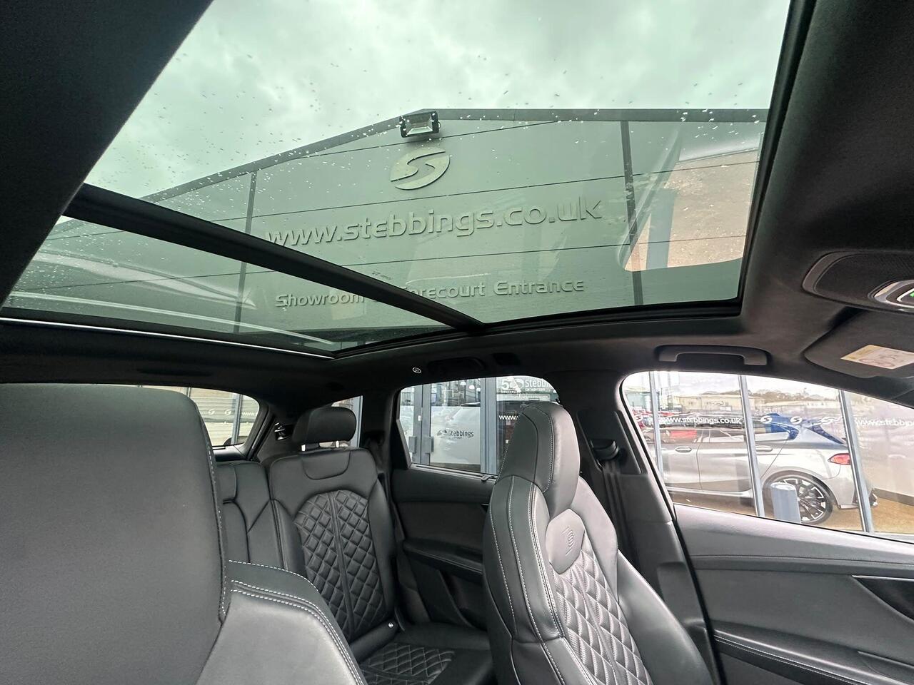 Audi Q7 GX23YEF