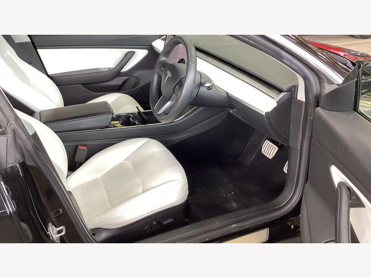 Tesla Model 3 ML69BVS