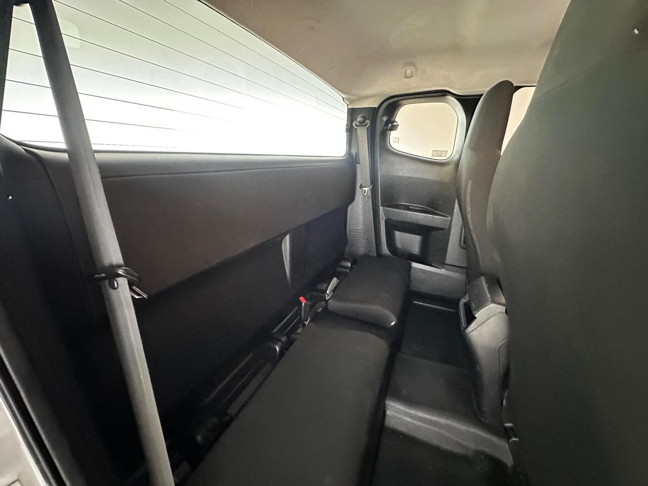 Isuzu D-Max AX72KOJ