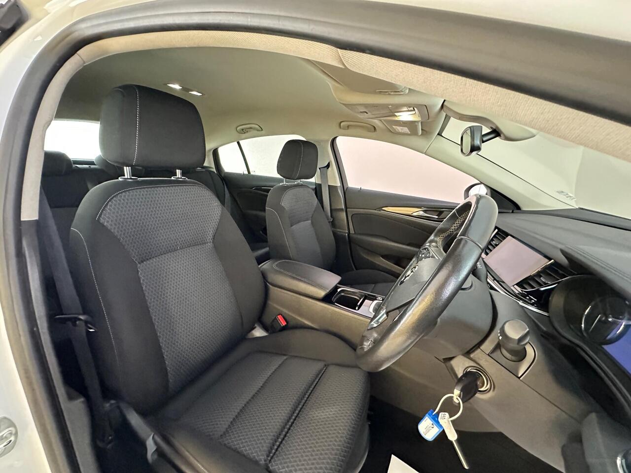 Vauxhall Insignia VK71ZPR