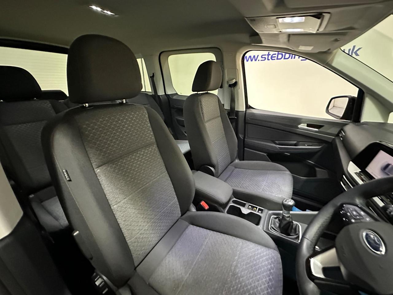 Ford Tourneo Connect ML72ZYM