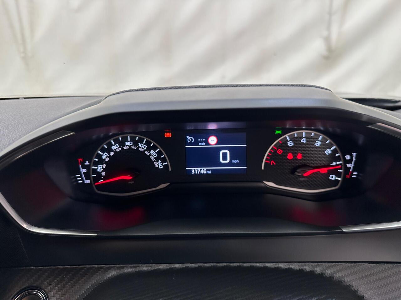 Peugeot 2008 NJ73VFT