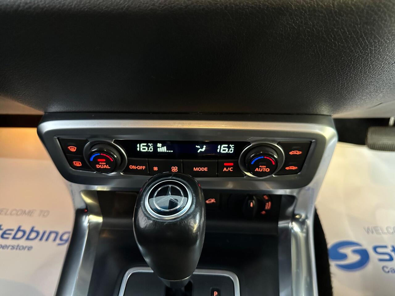 Mercedes-Benz X Class EJ20XJB