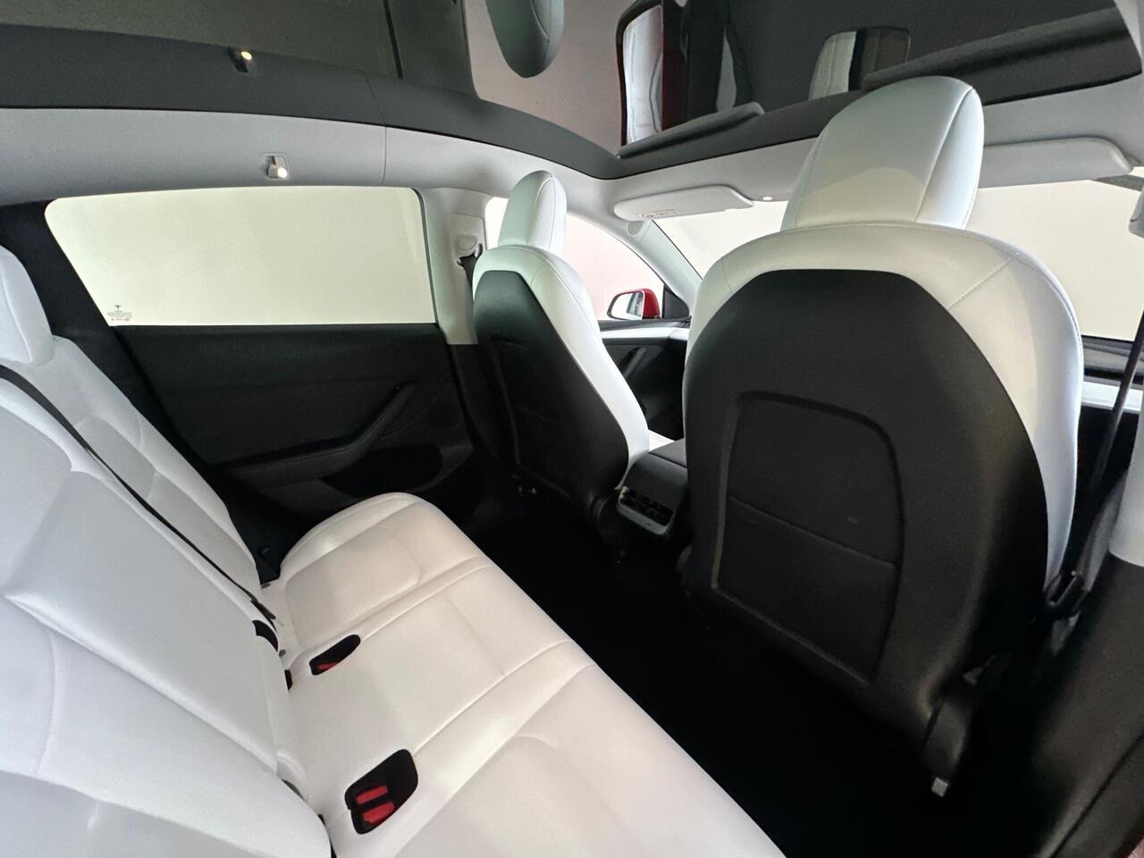 Tesla Model Y LB22LCT
