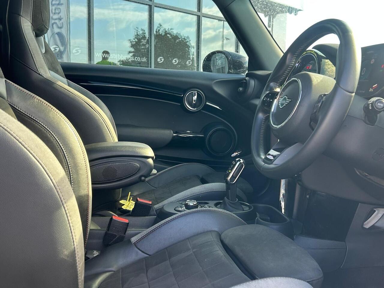 MINI Hatch EU23RKJ