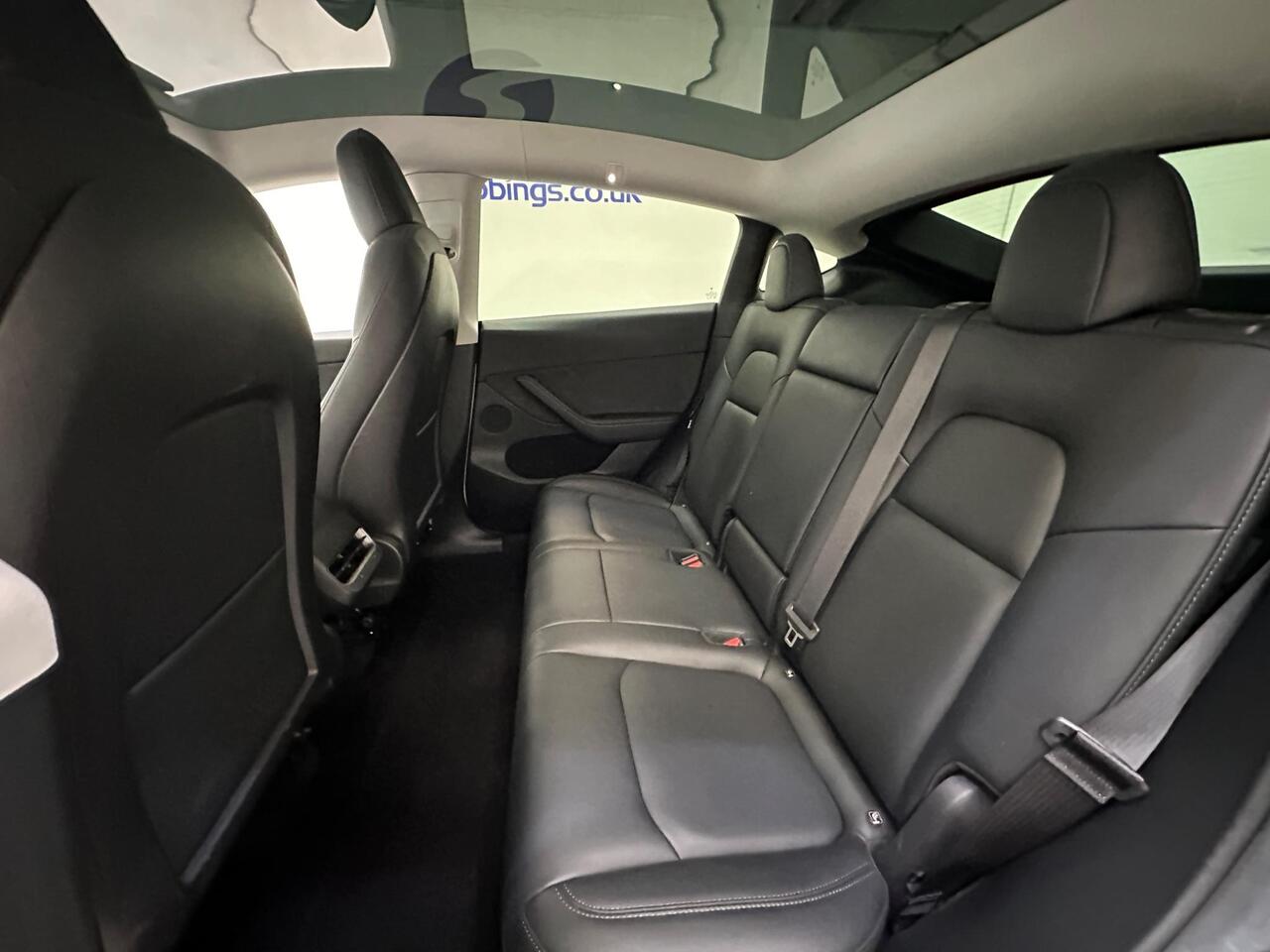 Tesla Model Y MW22ZYE