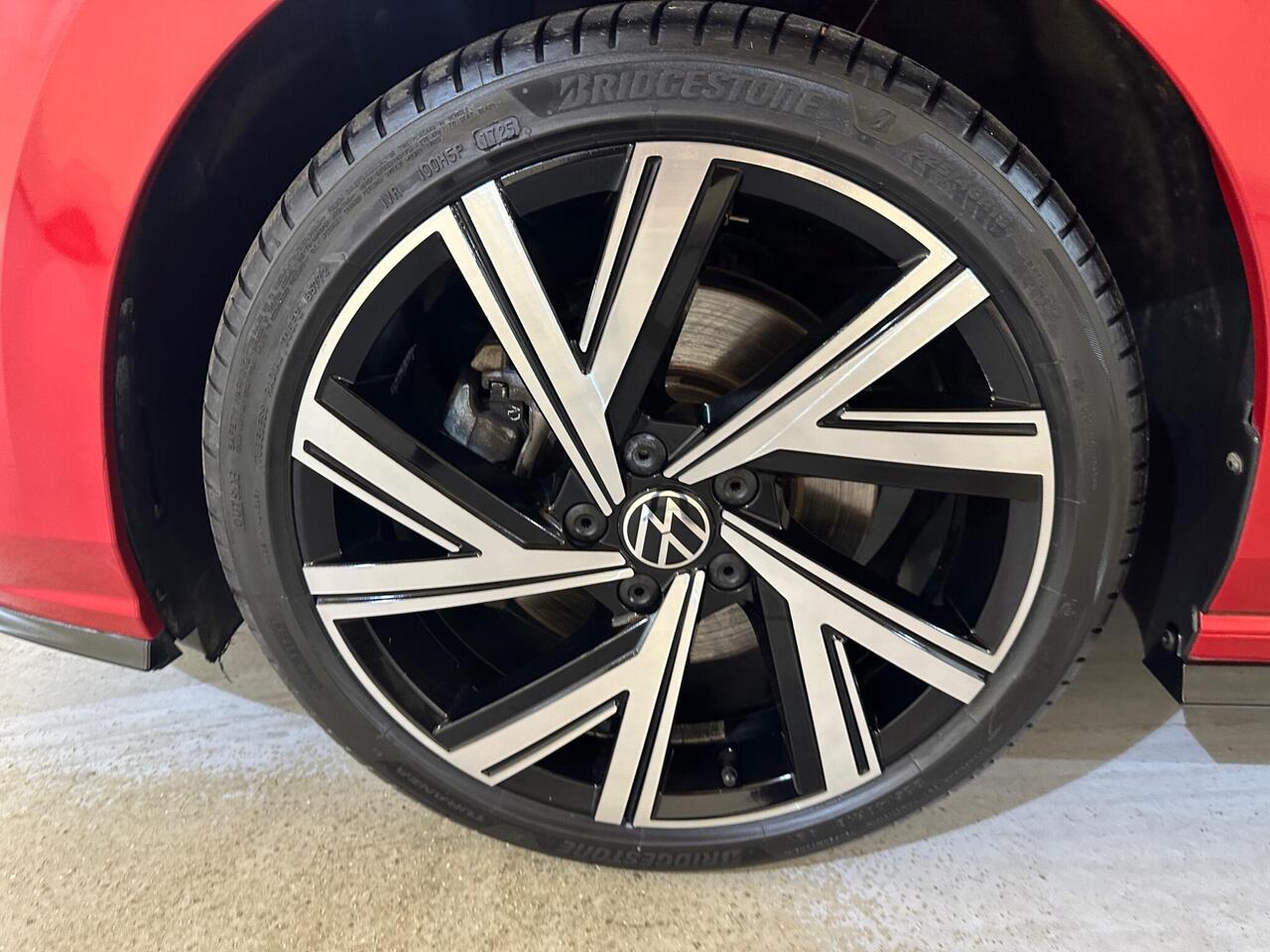 Volkswagen Golf AO22OUP