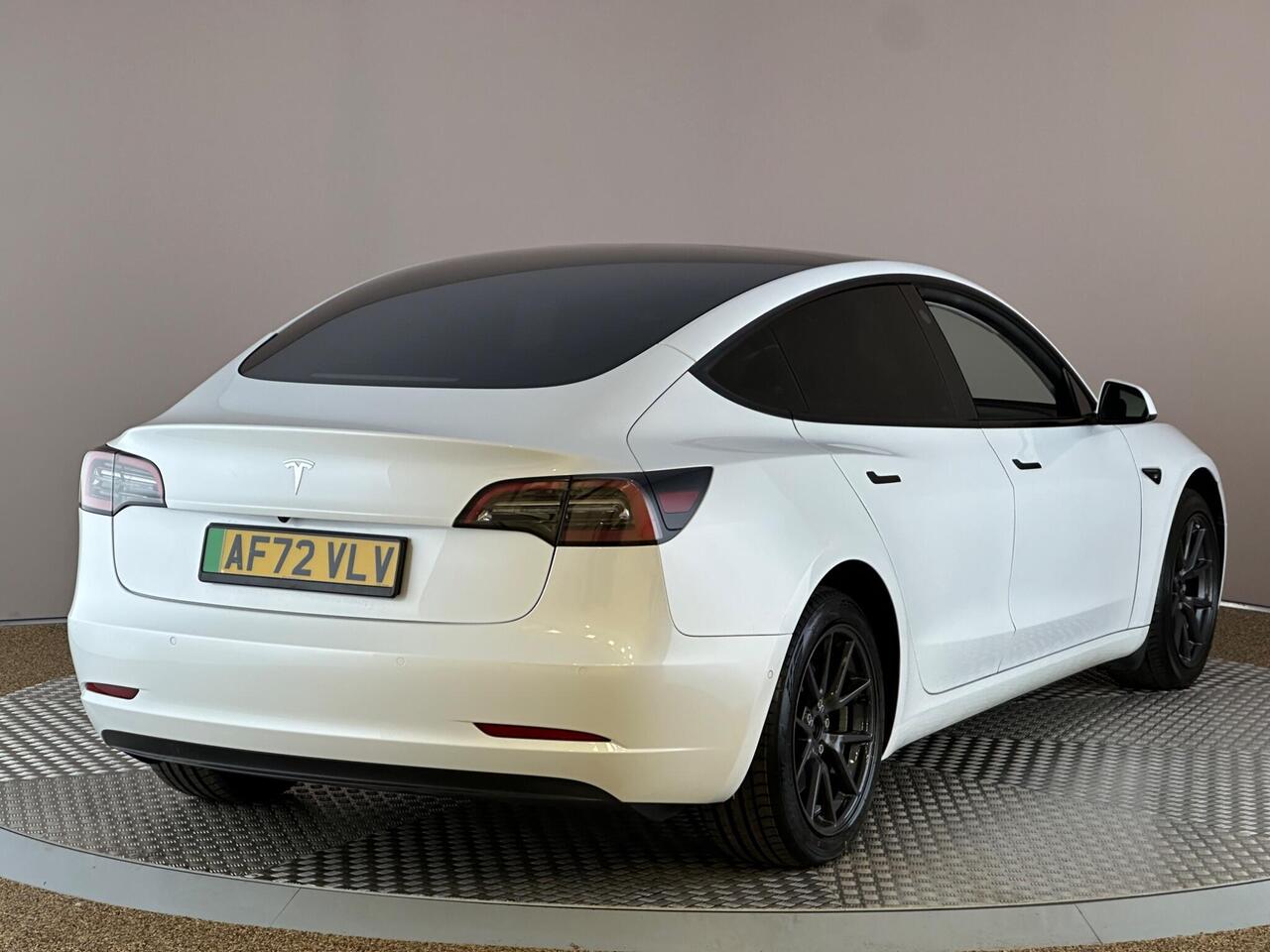 Tesla Model 3 AF72VLV