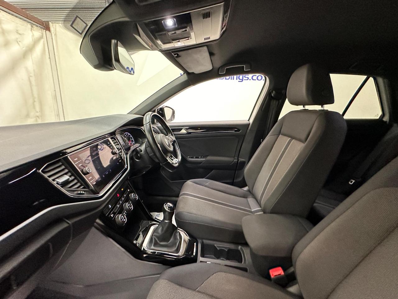 Volkswagen T-Roc VE21ZBG