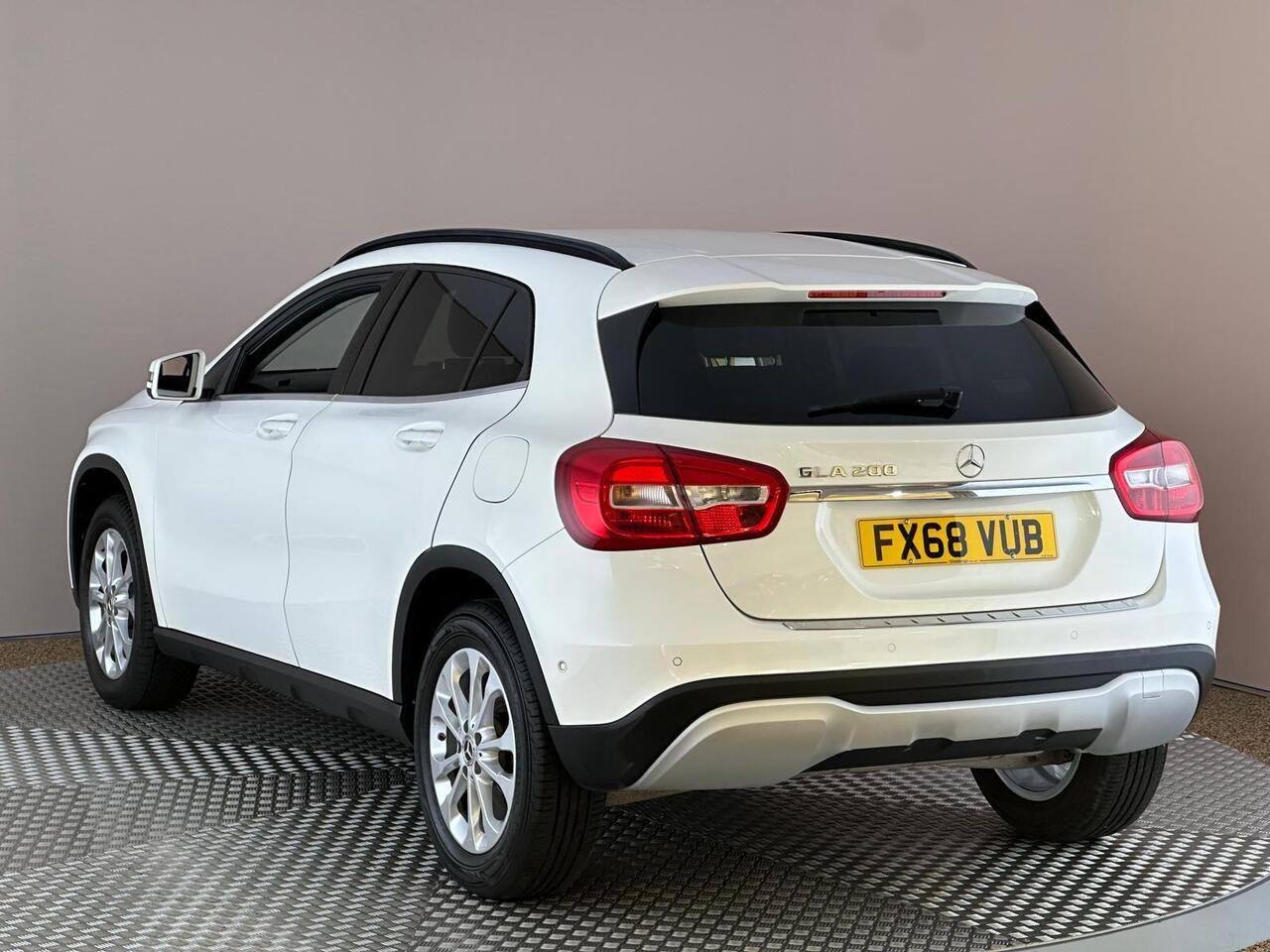 Mercedes-Benz GLA FX68VUB