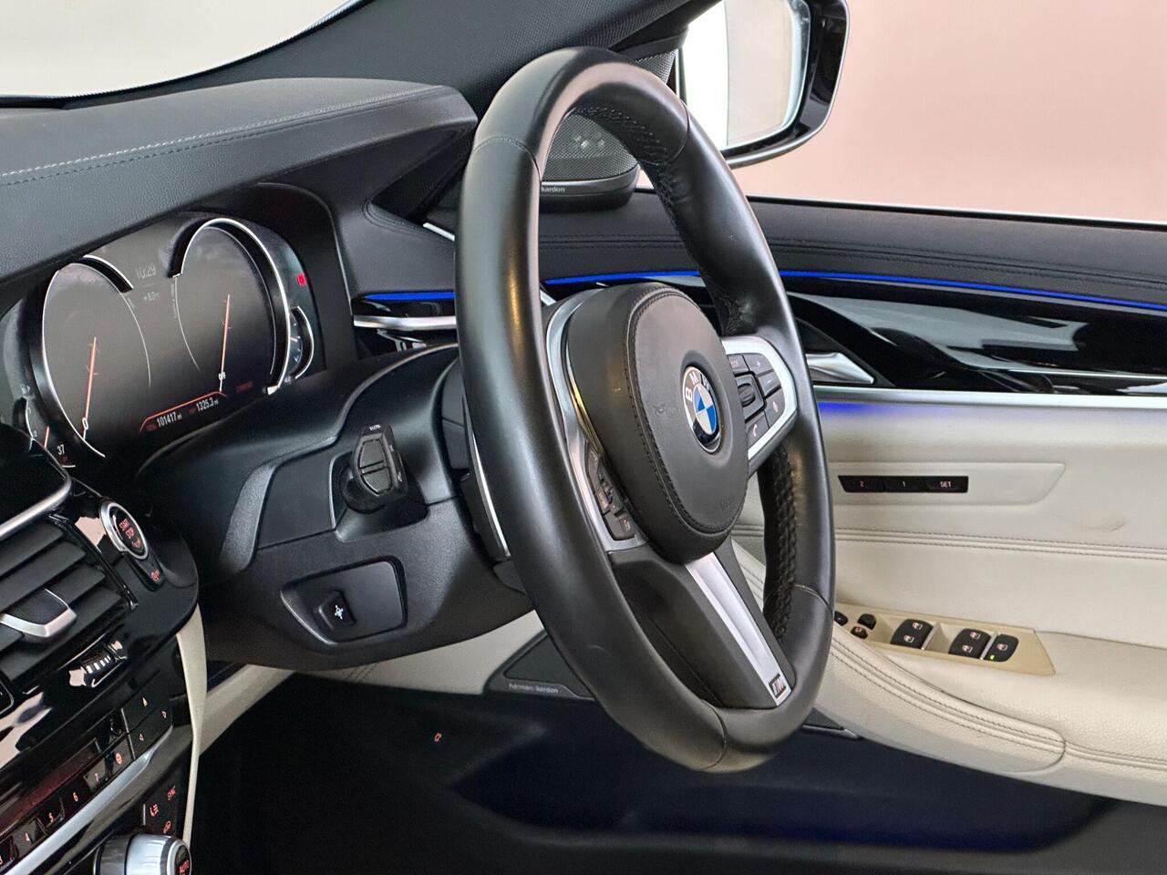 BMW 5 Series YK18JUW
