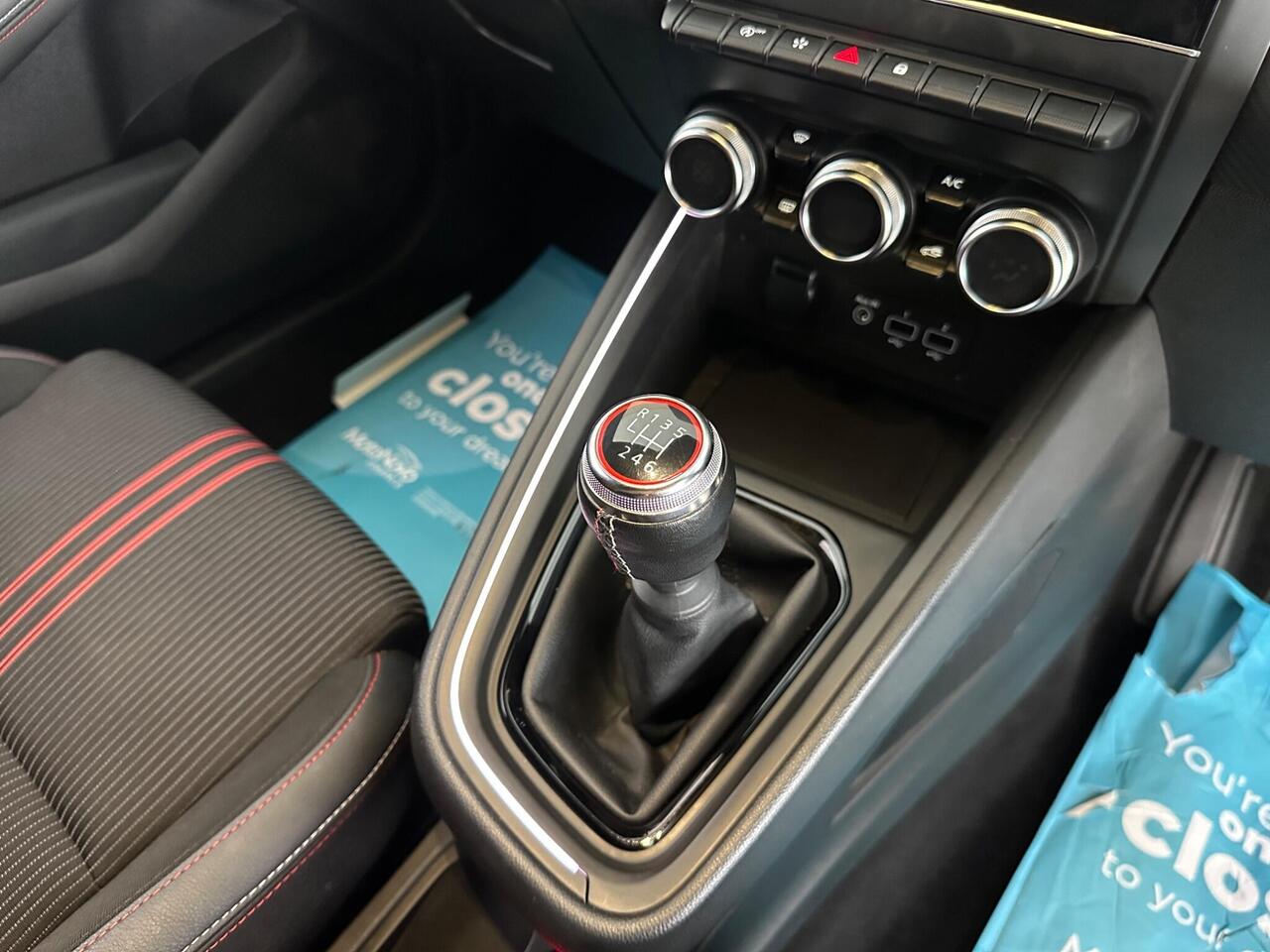 Renault Clio DN22BYC